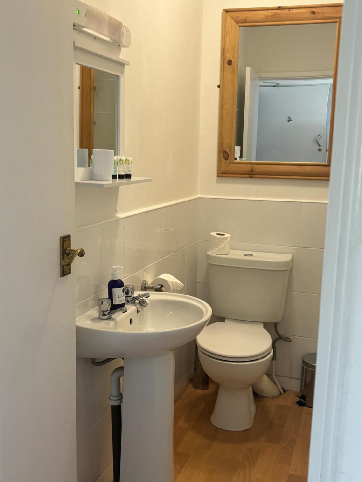 The Yacht Inn Penzance Extérieur photo