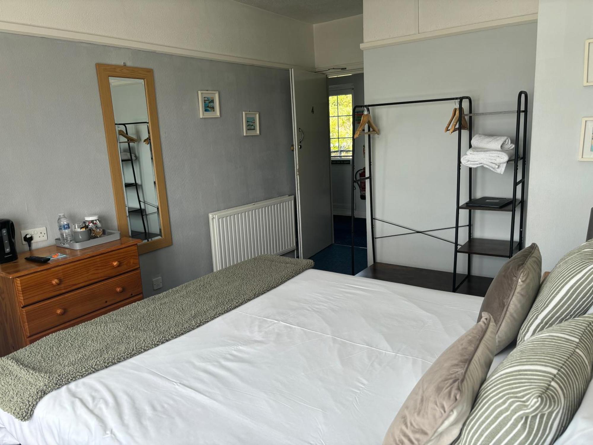 The Yacht Inn Penzance Extérieur photo