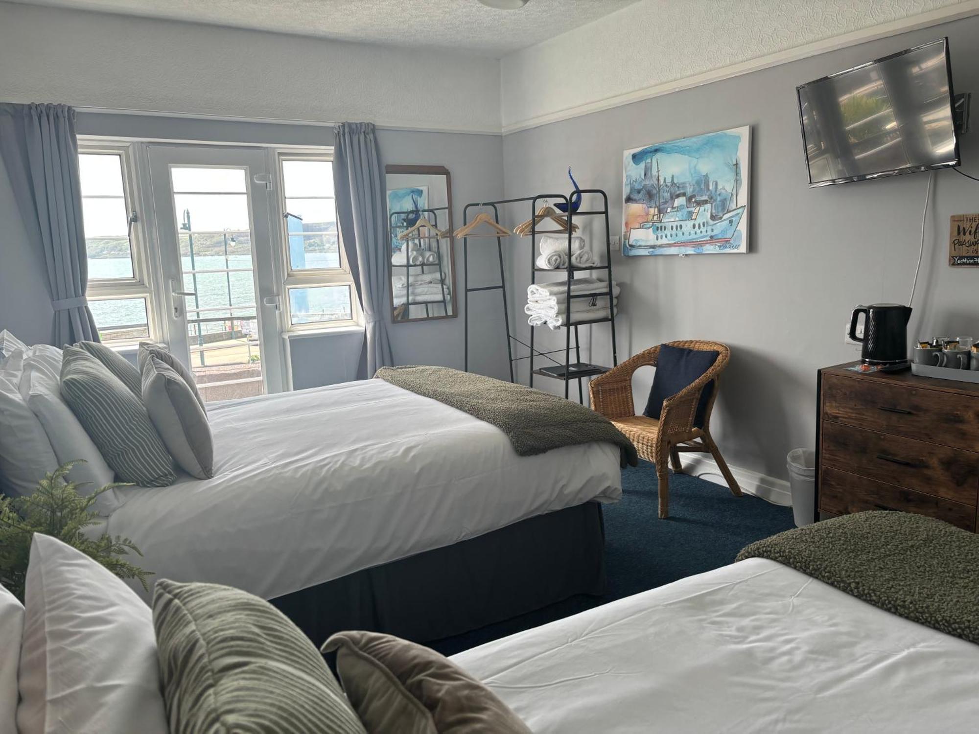 The Yacht Inn Penzance Extérieur photo