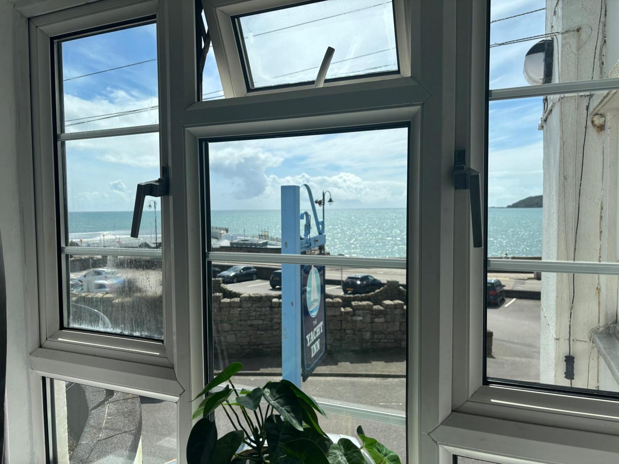 The Yacht Inn Penzance Extérieur photo