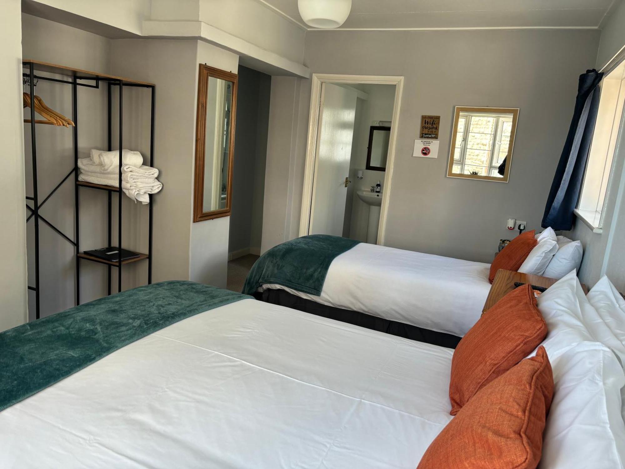 The Yacht Inn Penzance Extérieur photo